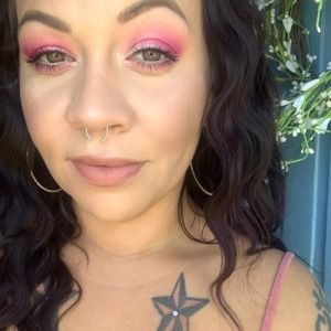 Meet your Posher, Janelle